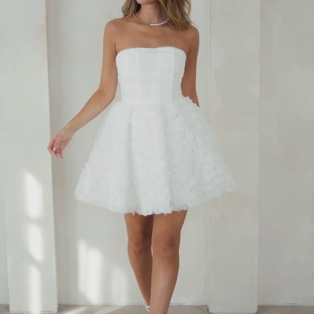 White Strapless A-line Mini Dress for Weddings